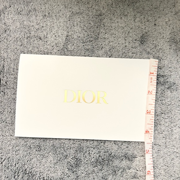 DIOR Gift Box with card and tissue paper - Picture 5 of 5